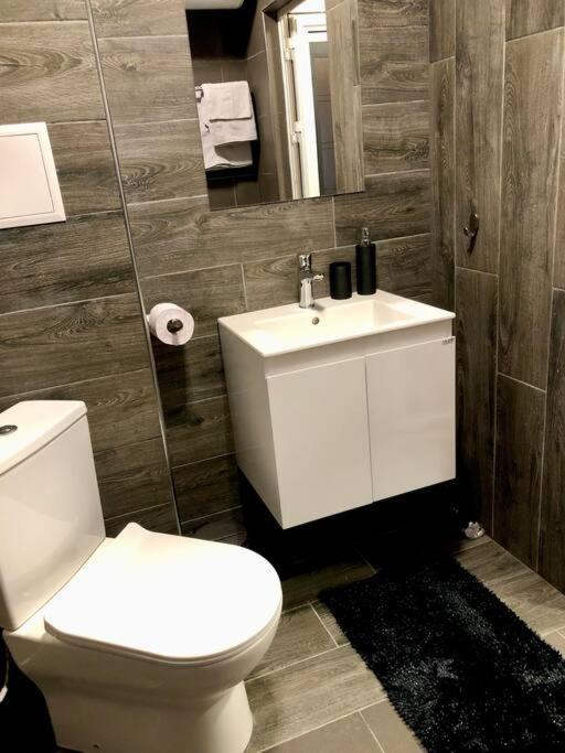Luxury Apartment Пазарджик Экстерьер фото